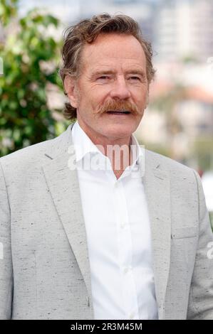 Bryan Cranston beim Photocall zum Kinofilm 'Asteroid City' auf dem Festival de Cannes 2023 / 76. Internationale Filmfestspiele von Cannes am Palais des Festivals. Cannes, 24.05.2023 Foto Stock