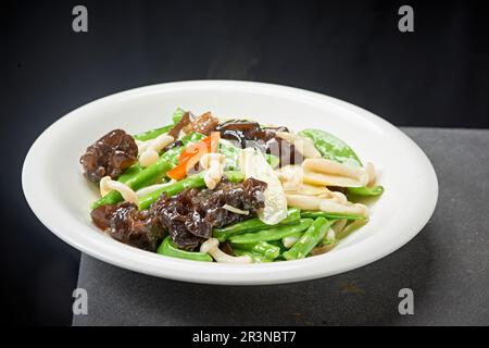 Cinese Yam Stir-fritto Black Fungus Vegetable Diet Foto Stock