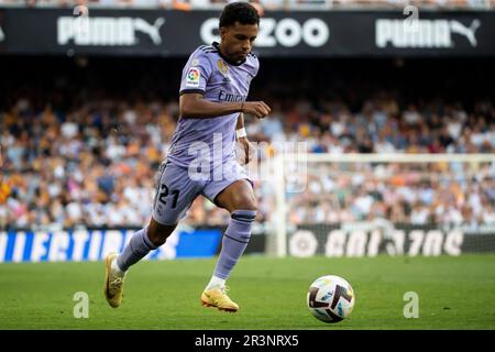 Valencia, Spagna. 21st maggio, 2023. Valencia, Spagna, 21 maggio 2023. Rodrygo va del Real Madrid durante la partita spagnola la Liga tra Valencia CF vs Real Madrid allo stadio Mestalla. Credit: Jose Miguel Fernandez/Alamy Live News Foto Stock