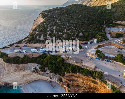 Grecia. Isola di Lefkada. Costa del Mar Ionio. Popolare luogo turistico. Drone. Vista aerea Foto Stock