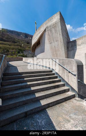 Italia Veneto Longarone - Chiesa Monumentale di Santa Maria Immacolata - architetto Giovanni Michelucci Foto Stock