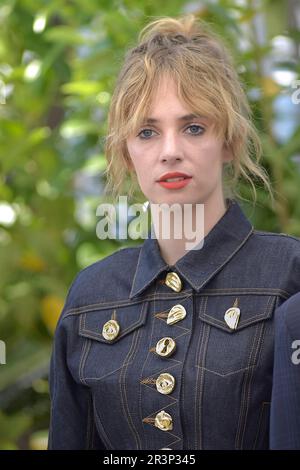 Cannes, Francia. 24th maggio, 2023. CANNES, FRANCIA - 24 MAGGIO: Maya Hawke partecipa alla fotocellula 'Asteroid City' al 76th° festival annuale di Cannes al Palais des Festivals il 24 maggio 2023 a Cannes, Francia. Credit: dpa/Alamy Live News Foto Stock