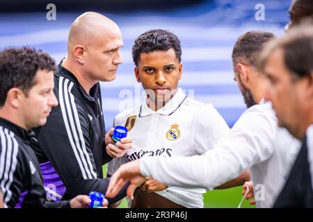Madrid, Madrid, Spagna. 24th maggio, 2023. Rodrygo (Real Madrid) prima della partita di calcio tra.Real Madrid e Rayo Vallecano.valido per il giorno 36 della partita spagnola di prima divisione 'la Liga' celebrata a Madrid, Spagna allo stadio Bernabeu mercoledì 24 maggio 2023 (Credit Image: © Alberto Gardin/ZUMA Press Wire) SOLO PER USO EDITORIALE! Non per USO commerciale! Foto Stock