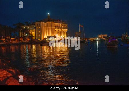 La città di Avalon è il principale centro abitato dell'isola di Catalina, California, USA. Foto Stock