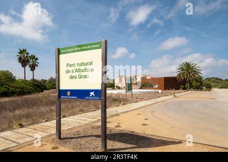 Poster e centro di accoglienza del parco naturale albufera del Grau Foto Stock