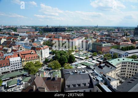 MONACO, GERMANIA, 28 MAGGIO: Vista aerea su Monaco, Germania il 28 maggio 2013. Monaco è la città più grande della Baviera, con quasi 100 milioni di visitatori Foto Stock