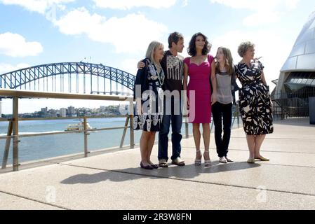 Catherine Zeta Jones e Guy Pearce partecipano a una conferenza stampa e a una chiamata fotografica alla Sydney Opera House in Australia per promuovere il loro film Death Death Defying Acts. Foto Stock