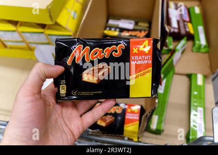 Tyumen, Russia-05 maggio 2023: Mars candy, tavoletta di cioccolato prodotta da Mars, Incorporated Foto Stock