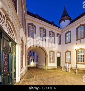 Archway House con Begas House, Museo d'Arte e Storia Regionale, Heinsberg, Germania, Europa Foto Stock