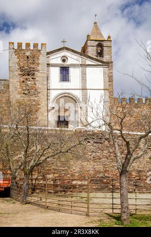 Castillo de Mourão, siglo XIV, Mourão, Distrito de Évora, Alentejo, Portogallo. Foto Stock