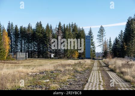 Ring of Remembrance Border Trail Museo di confine sorgono nelle montagne Harz Foto Stock