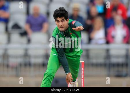 Nassem Shah bowling per Leicestershire Foxes durante la partita Vitality Blast Lancashire Lightning vs Leicestershire Foxes a Old Trafford, Manchester, Regno Unito, 25th maggio 2023 (Photo by Conor Molloy/News Images) Foto Stock