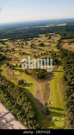 Vista aerea sui campi del Walton Heath Golf Club - sede dell'AIG Womens Open 2023 tra il 10th e il 13th agosto Foto Stock