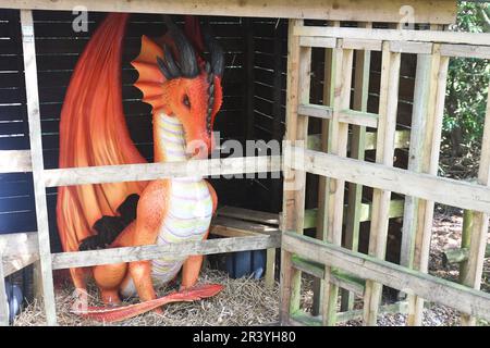 Dragon at Hawkstone Park Follies, Shrewsbury, Shropshire, Regno Unito Foto Stock