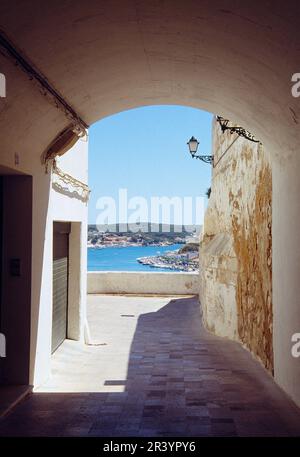 Arco. Mahon, isola di Minorca, Isole Baleari, Spagna. Foto Stock