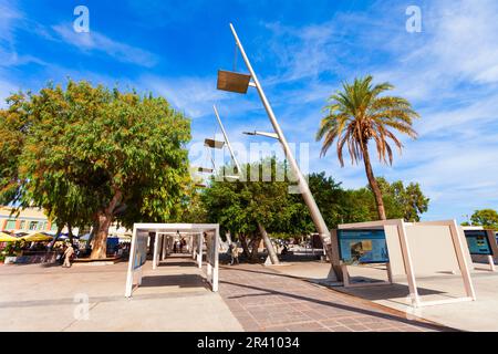 Heraklion, Grecia - 13 ottobre 2021: Piazza della libertà nel centro di Heraklion sull'isola di Creta in Grecia Foto Stock