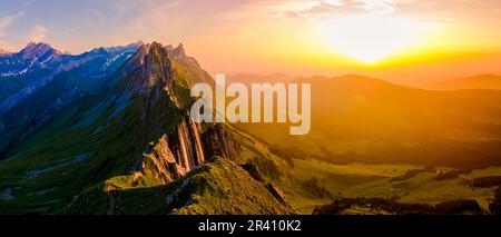 Schaeffler cresta di montagna alpstein svizzera, Appenzell Svizzera, cresta di picco Schaeffler Foto Stock