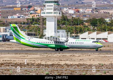 Binter Canarias ATR 72-600 aereo Tenerife Aeroporto in Spagna Foto Stock