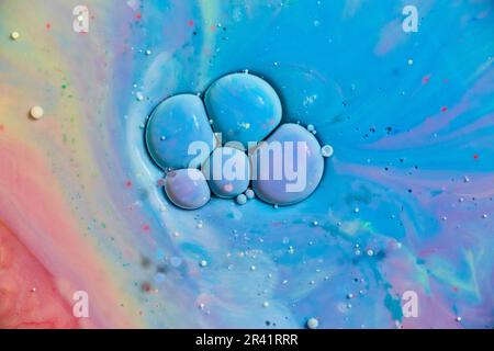 Celle di olio blu e viola in coloratissimo cosmico fantasy spazio sfondo asset art Foto Stock