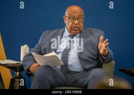 Detroit, Michigan, Stati Uniti. 25th maggio, 2023. Frederick Redmond, Segretario-Tesoriere dell'AFL-CIO, interviene in una discussione sul commercio e sui lavoratori durante la riunione dei Ministri dell'APEC responsabili del commercio. Credit: Jim West/Alamy Live News Foto Stock