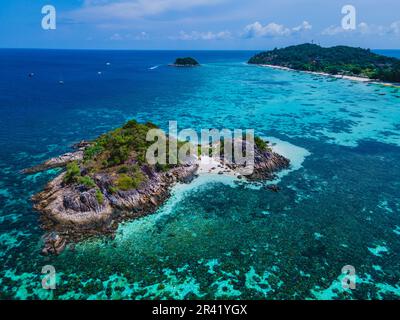 Isola di KLA di fronte all'Isola di Koh Lipe Thailandia Meridionale Foto Stock