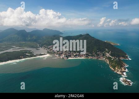 Veduta aerea di barra de Guaratiba sulla Costa di Rio de Janeiro, Brasile Foto Stock