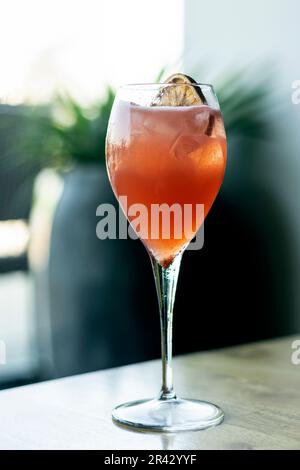 Blood Orange e Prosecco Spritzer cocktail Mimosa Foto Stock