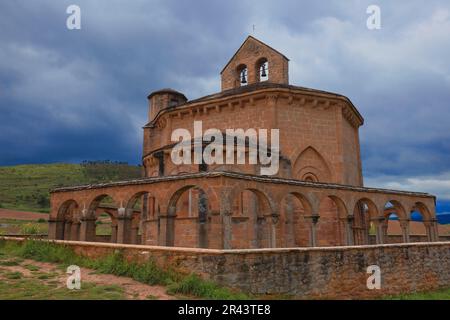 Santa Maria de Eunate, chiesa romanica, chiesa Eunate, Via di San James, Muruzabal, Navarra, Spagna Foto Stock