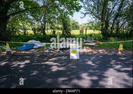 Vola la scena del crimine di ribaltamento in corso di indagine, Walsall, Regno Unito Foto Stock