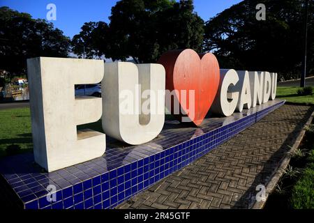 gandu, bahia, brasile - 19 maggio 2023: cartello all'ingresso della città di gandu. Foto Stock