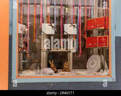 Manacor, Spagna; maggio 06 2023: Facciata di una panetteria tradizionale che vende ensaimada. Manacor, isola di Maiorca, Spagna Foto Stock