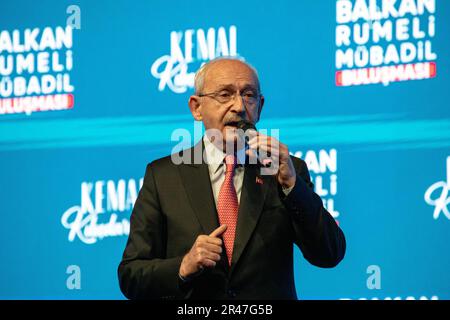 26 maggio 2023: Il candidato presidenziale dell'Alleanza Nation e il Partito popolare Repubblicano, CHP, il Presidente Kemal Kilicdaroglu ha partecipato al Balkan Rumeli Emigrant Meeting il 26 maggio 2023 a Istanbul, Turchia. Nel primo turno del 14 maggio, nessuno dei candidati ha ricevuto un numero sufficiente di voti per essere eletto presidente, e le elezioni sono passate al secondo turno. TÃ¼rkiye sarà nuovamente alle urne il 28 maggio. (Credit Image: © Tolga Ildun/ZUMA Press Wire) SOLO PER USO EDITORIALE! Non per USO commerciale! Foto Stock