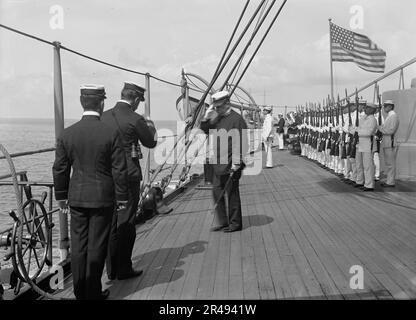 U.S.S. New York, Ammiraglio Farquhar lascia la nave, 1899, 1899. Foto Stock