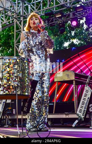 Napa, California, Stati Uniti. 26th maggio, 2023. Lucius si esibisce sul palco al BottleRock 2023 Music Festival. Credit: Ken Howard/Alamy Live News Foto Stock