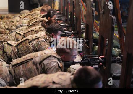 La 801st Personnel Company (Tulsa, OK.) È la formazione per l'implementazione presso la base comune McGuire-Dix-Lakehurst nel New Jersey. Il plotone sta lavorando con il Battaglione di supporto per brigata 1-315th e il Battaglione di supporto per la formazione 1-309th per garantire che l'unità sia pronta come parte dell'esercizio di mobilitazione 2023. Foto Stock