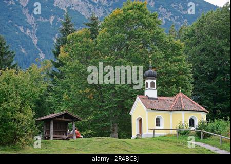 Cappella Maria Rast su Buckelwiesen, Kruen, Werdenfelser Land, Baviera, Germania Foto Stock