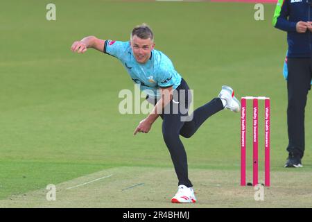 26 maggio, 2023. Londra, Regno Unito. Sam Curran bowling come Surrey prendere Kent in Vitality T20 Blast cricket match al Kia Oval. David Rowe/Alamy Live News. Foto Stock