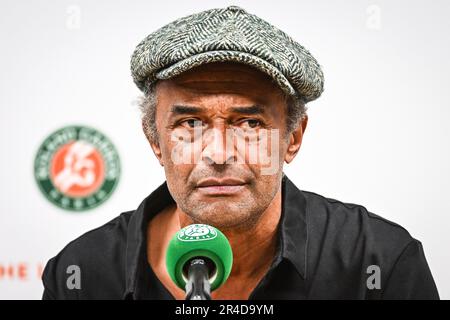 Cantante francese ed ex tennista Yannick NOAH durante Roland-Garros 2023, torneo di tennis Grand Slam, Anteprime il 27 maggio 2023 allo stadio Roland-Garros di Parigi, Francia - Foto: Matthieu Mirville/DPPI/LiveMedia Foto Stock