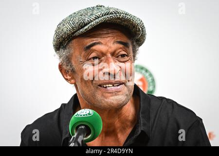 Cantante francese ed ex tennista Yannick NOAH durante Roland-Garros 2023, torneo di tennis Grand Slam, Anteprime il 27 maggio 2023 allo stadio Roland-Garros di Parigi, Francia - Foto: Matthieu Mirville/DPPI/LiveMedia Foto Stock