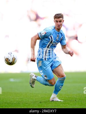 Ben Sheaf di Coventry City durante la finale di play-off del Campionato Sky Bet al Wembley Stadium, Londra. Data immagine: Sabato 27 maggio 2023. Foto Stock