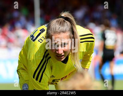 Crawley, Regno Unito. 27th maggio, 2023. Janina Leitzig portiere di leicester City durante la partita di Super League femminile di fa tra le donne di Brighton & Hove Albion e le donne di Leicester City al People's Pension Stadium il 27th 2023 maggio a Crawley, Regno Unito. (Foto di Jeff Mood/phcimages.com) Credit: PHC Images/Alamy Live News Foto Stock