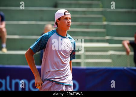 Milano, Italia. 27th maggio, 2023. Tennis Club Milano, Milano, Italia, 27 maggio 2023, Joel Schwaerzler durante il 2023° Trofeo Bonfiglio - Tennis Internationals Credit: Live Media Publishing Group/Alamy Live News Foto Stock
