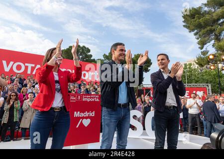 Pedro Sanchez. Juan Lobato. Reyes Maroto. PSOE. Candidati in un atto del gruppo socialista spagnolo dei lavoratori (PSOE). MADRID, SPAGNA - 25 MAGGIO 2023. Foto Stock