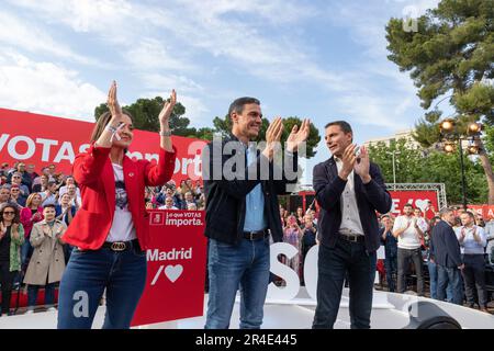 Pedro Sanchez. Juan Lobato. Reyes Maroto. PSOE. Candidati in un atto del gruppo socialista spagnolo dei lavoratori (PSOE). MADRID, SPAGNA - 25 MAGGIO 2023. Foto Stock