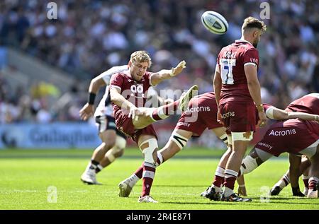 Twickenham, Regno Unito. 27th maggio, 2023. Gallagher Premiership Rugby finale. Saracens Vs Vendita squali. Stadio di Twickenham. Twickenham . Gus Warr (sale) calcia durante la finale di rugby Gallagher Premiership tra Saracens e sale Sharks. Credit: Sport in Pictures/Alamy Live News Foto Stock