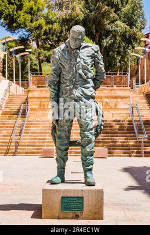 Ex piazza dell'aviatore melillano García Morato, aviatore comandante dell'aviazione fascista. Attualmente Plaza de la Aviacion Española. Al centro Foto Stock