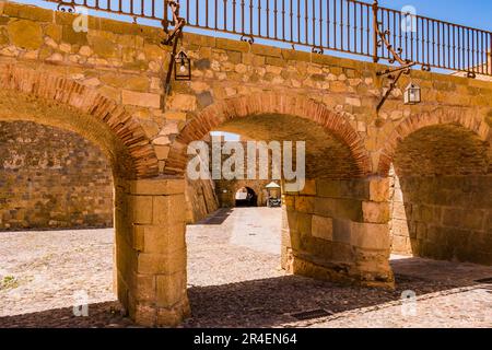 Il Moat Hornabeque è uno dei luoghi più belli della cittadella spagnola di Melilla la Vieja, a Melilla. Si trova all'estremità occidentale di Foto Stock