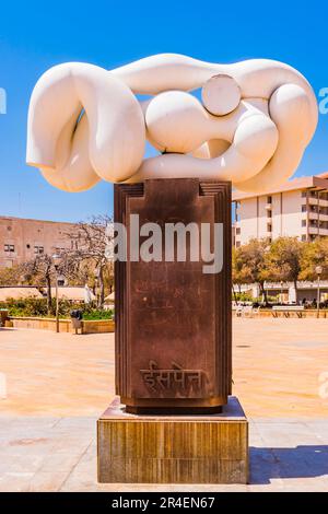 Monumento alle quattro culture - Monumento a las Cuatro Culturas. Scultore Miguel Berrocal. Melilla, Ciudad Autónoma de Melilla, Spagna, África, UE. Foto Stock