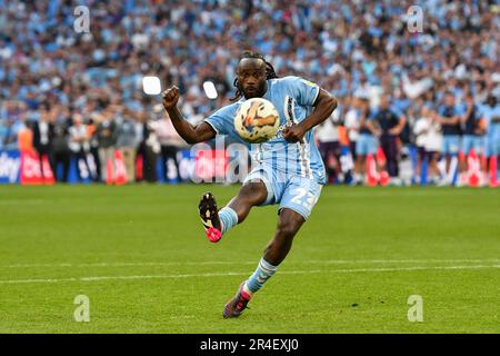 Fankaty Dabo di Coventry City perde la sanzione durante la finale di Play-off del Campionato Sky Bet tra Coventry City e Luton Town allo Stadio di Wembley, Londra, sabato 27th maggio 2023. (Foto: Ivan Yordanov | NOTIZIE MI) Credit: NOTIZIE MI & Sport /Alamy Live News Foto Stock