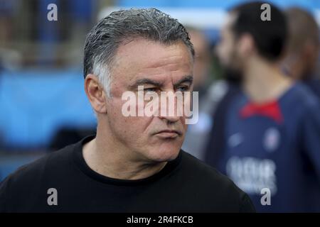 Allenatore di PSG Christophe Galtier durante il campionato francese Ligue 1 Uber mangia la partita di calcio tra RC Strasbourg Alsace (RCSA) e Paris Saint-Germain (PSG) il 27 maggio 2023 allo Stade de la Meinau di Strasburgo, Francia - Foto: Jean Catuffe/DPPI/LiveMedia Foto Stock